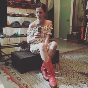 Meet your Posher, Jeanette